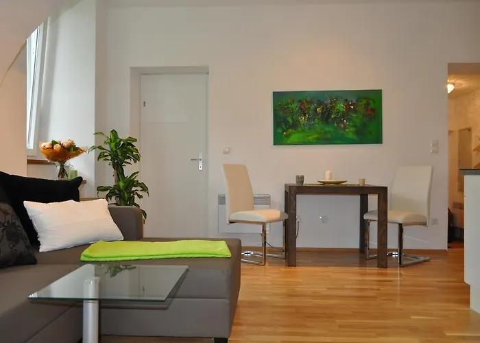 Im Univiertel Mit Garten Γκρατς