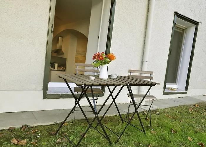 Im Univiertel Mit Garten Διαμέρισμα *