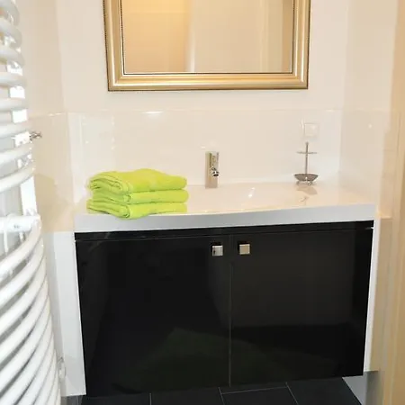 Im Univiertel Mit Garten Appartamento